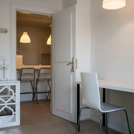 Holidaylovers Chiado Rooms بيت ضيافة